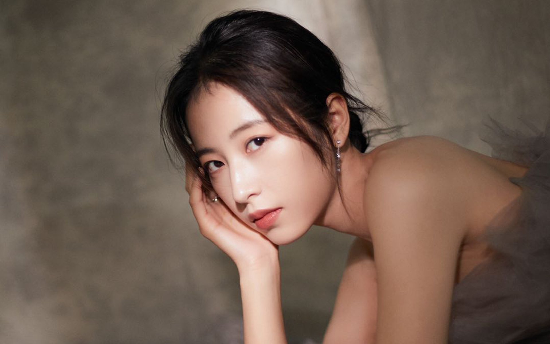 乐鱼电竞-_湖人一扫颓势，连战连捷_，湖人连签4人