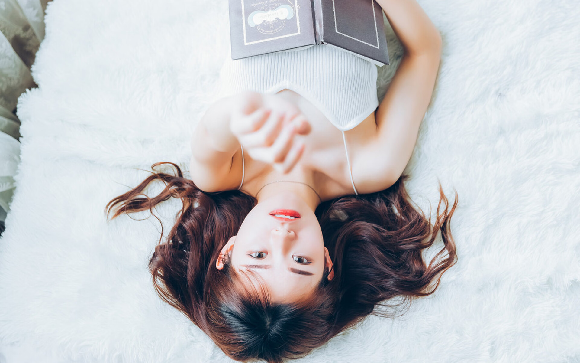 奥格斯堡1-1平科隆，双方门将表现神勇，奥格斯堡vs科隆比分预测