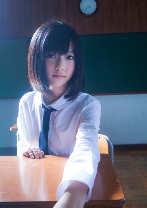 巴林男篮在西亚锦标赛中奋战,不断追求突破