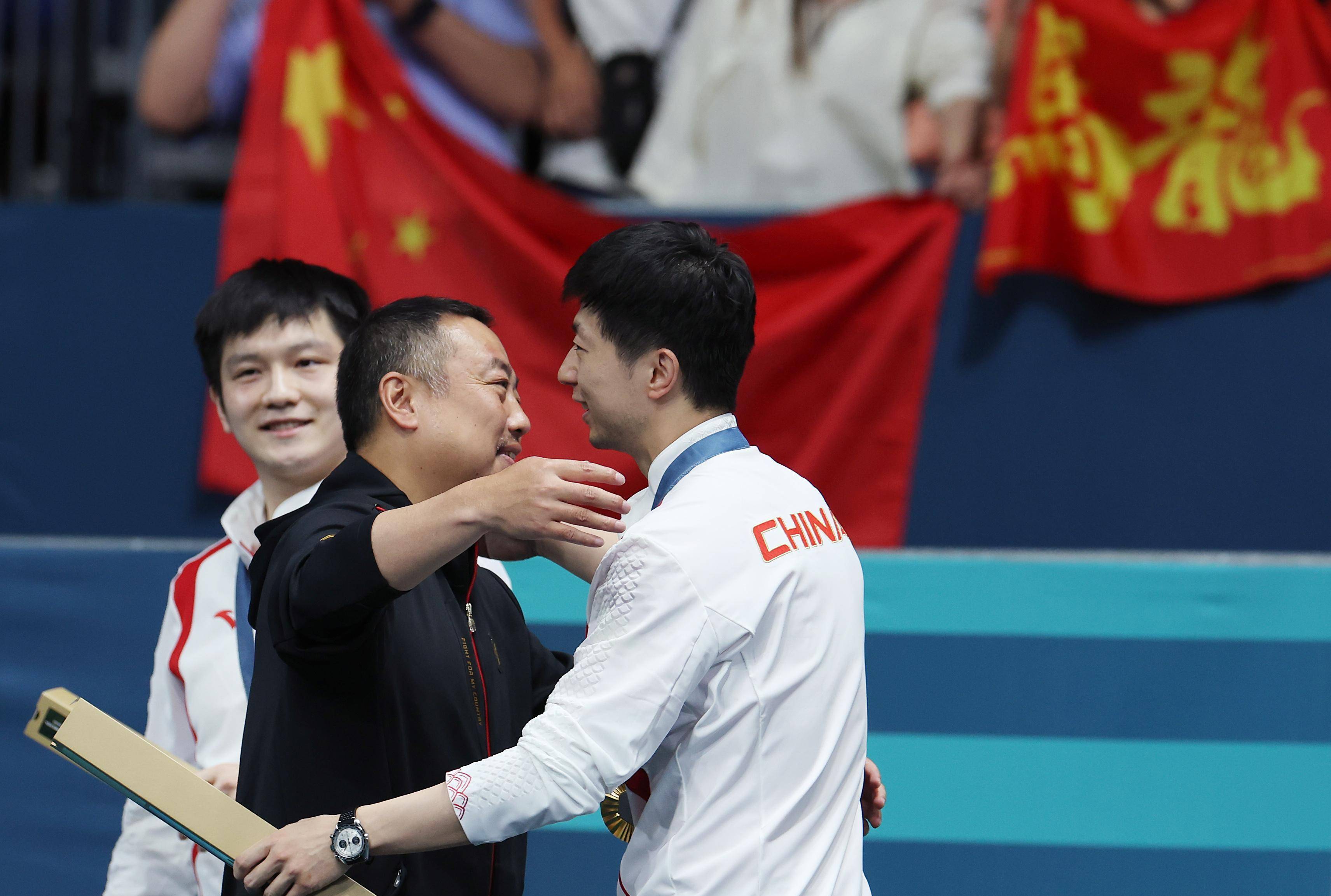 包含"国际乒乓球公开赛：中国队继续霸主地位"的词条