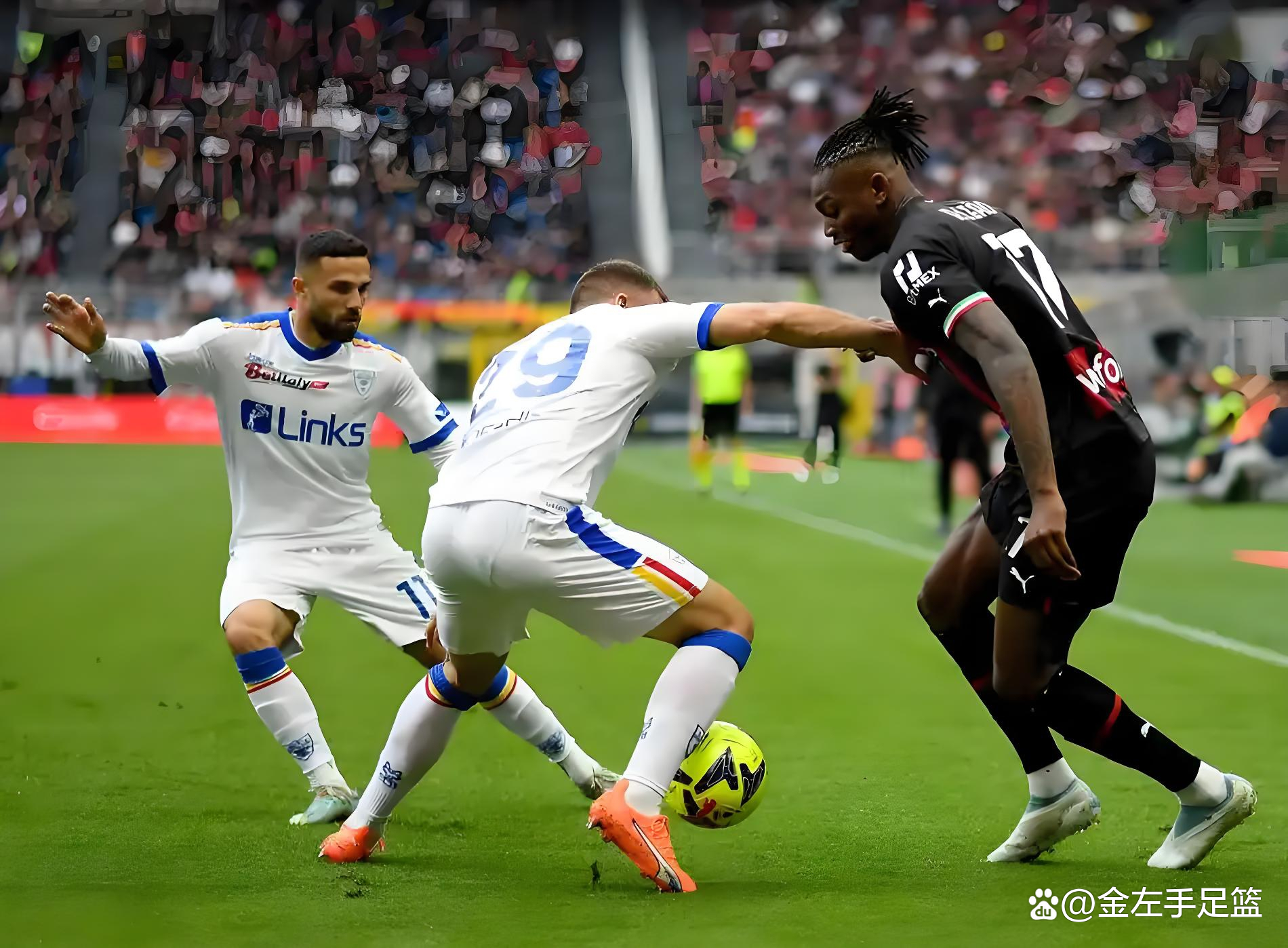 乐鱼官方登录入口-"意甲防线揭秘：顶级后卫的竞争"的简单介绍